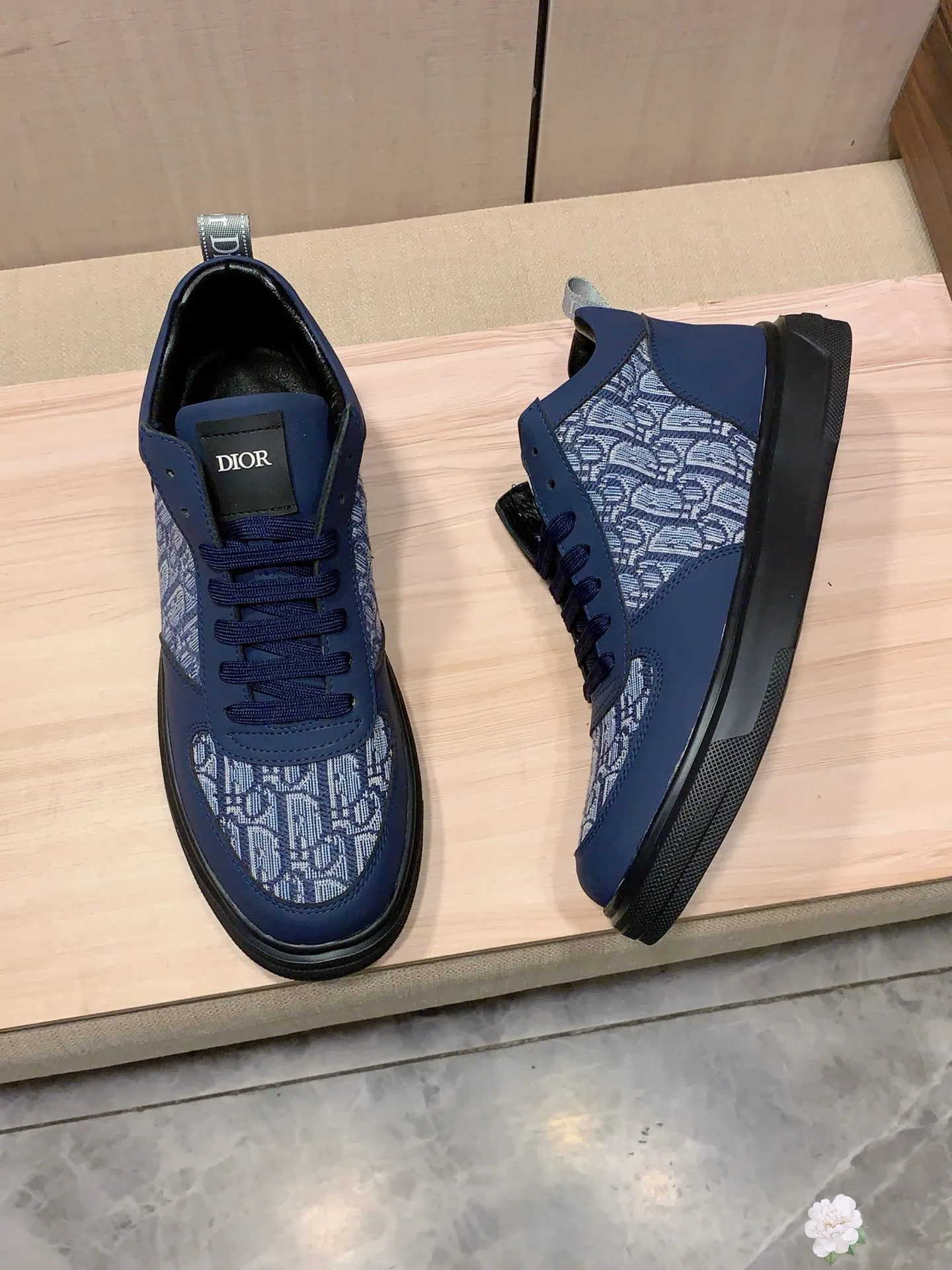 Men's Men's Shoes💰442💰💰🎩🎩[Lightning][Lightning] "Dior DIOR*" The latest and most popular casual shoes, top brand [seduce] luxury ~ purchasing agency, top ~ quality. [Strong] The upper is made of imported breathable cowhide with material ➕ breathable sheepskin feet (•) and fine workmanship. The original stylish and stylish soft rubber wear-resistant and non-slip outsole is light and comfortable on the feet. The real thing looks better when photographed in person. 111: code: 38-44, 3️⃣ colors selected